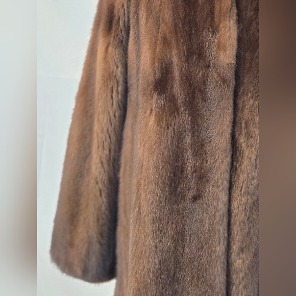 Luxurious Coat By MANAKA, NWT Women's Real Mink Fur, Scanbrown, Sz S - Picture 5 of 15
